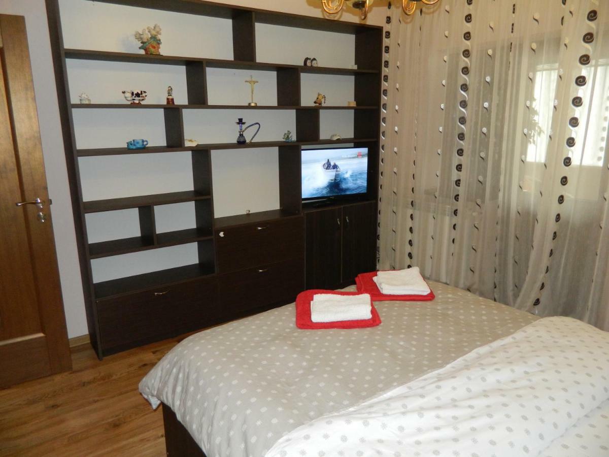 Apartament Antonia Apartment Tirgu Ocna Bagian luar foto