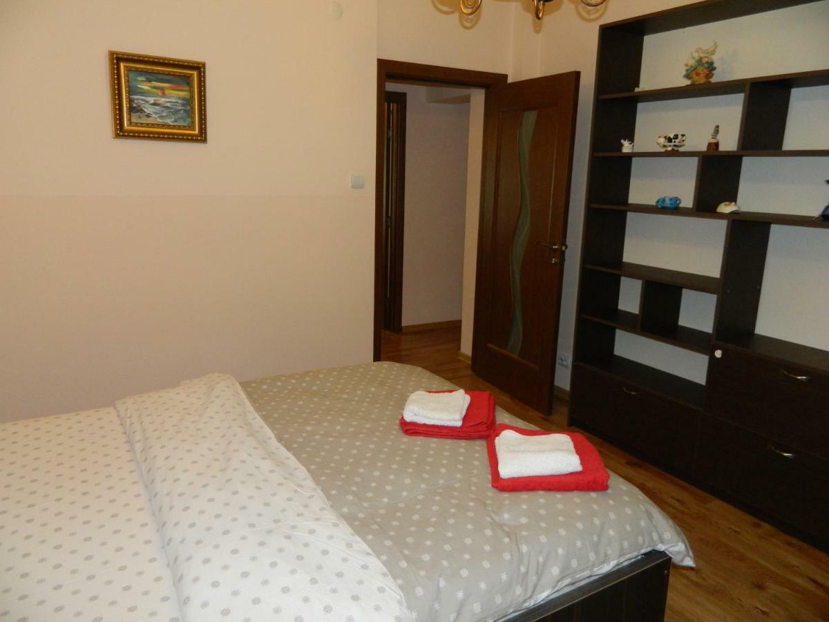 Apartament Antonia Apartment Tirgu Ocna Bagian luar foto