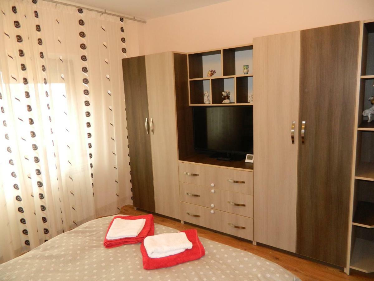Apartament Antonia Apartment Tirgu Ocna Bagian luar foto